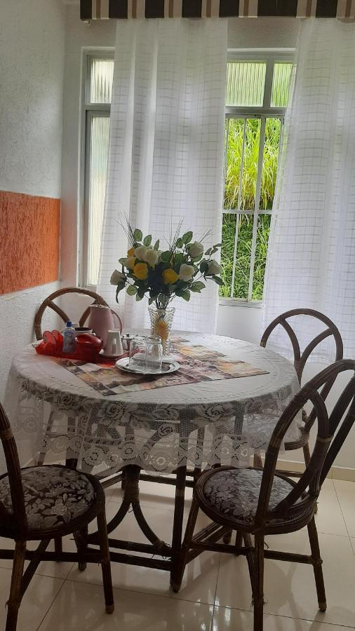Bem Localizado Apartamento 2 Quartos Orla Rio Vermelho Ha 20 Min Da Barra-Ondina Internet Arcondicionado Салвадор Екстер'єр фото